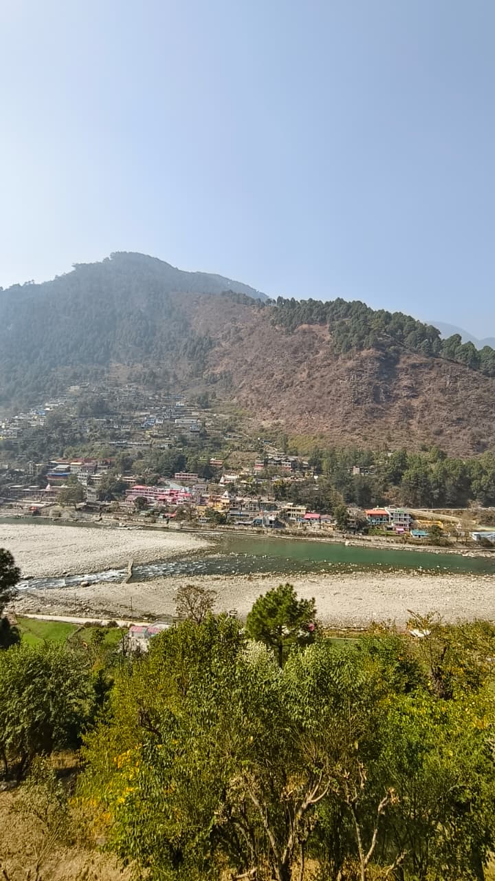 Sacred Ganga ghats at Uttarkashi — spiritual and serene